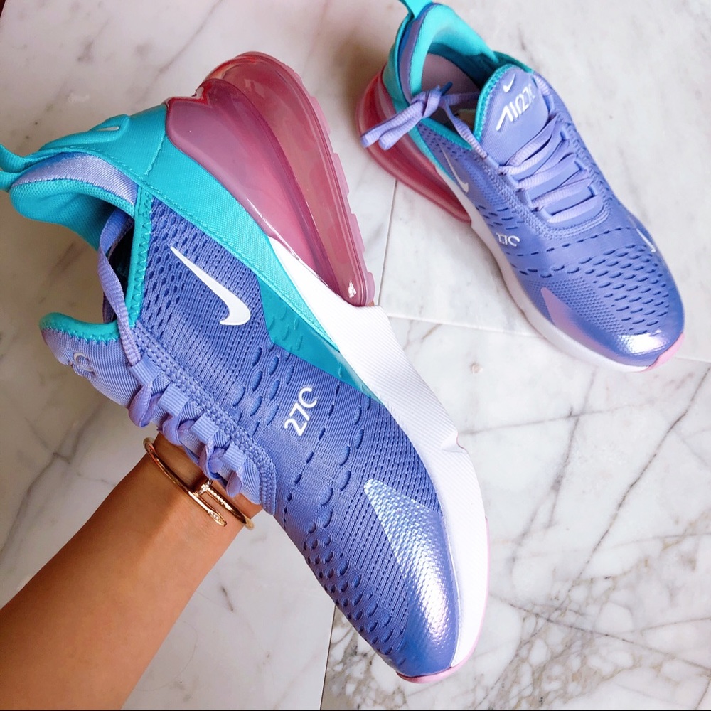 NIKE AIR MAX 270 - Picture 3 of 7